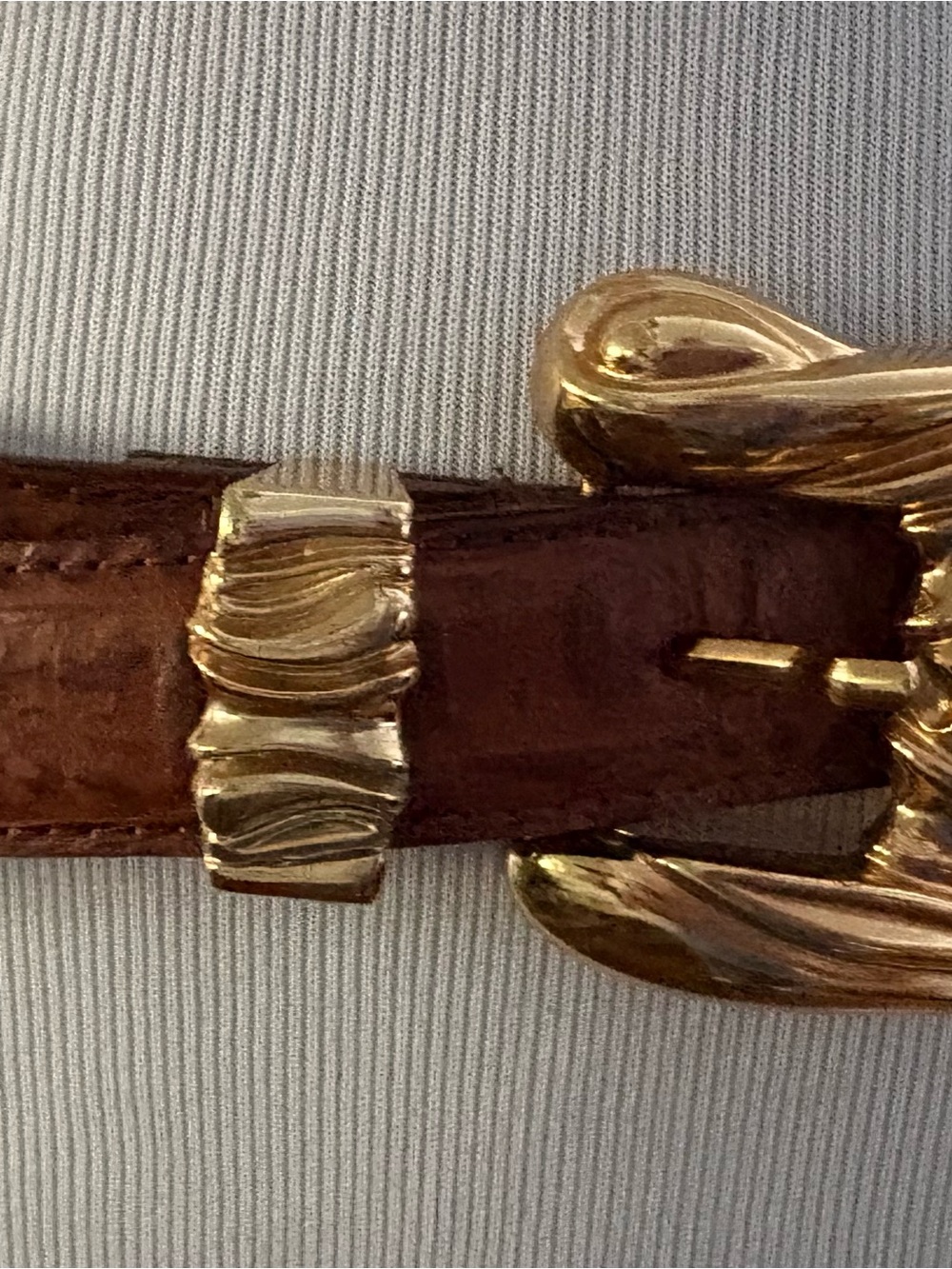 Alveres Women's Brown 100% Leather Belt  Sz 30 32